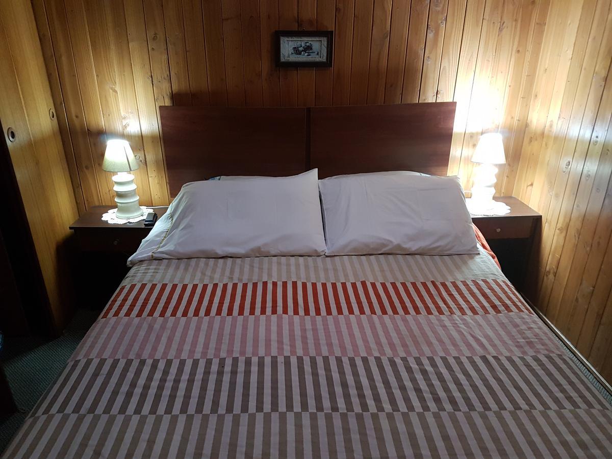 פוקון Hostal Victor מראה חיצוני תמונה